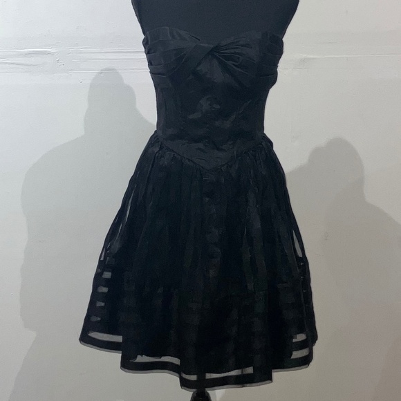 Betsey Johnson Dresses & Skirts - Betsy Johnson sleeveless dress